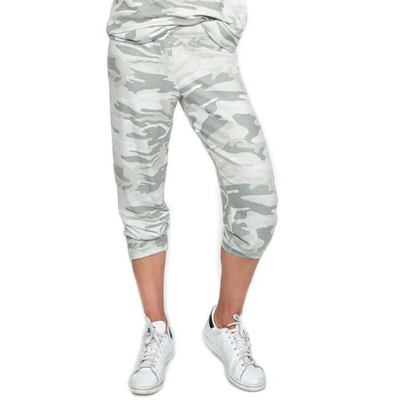 Michael Lauren Revolve Sz S Nate Cropped Sweatpants Green Camo Elastic Waist NWT - Picture 1 of 12